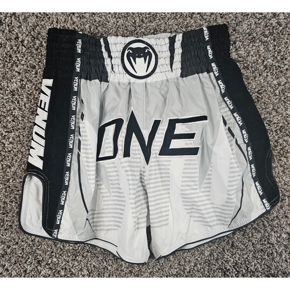 Venum Other - Venum x ONE FC Muay Thai Shorts in white and black Boys Sz XL NEW